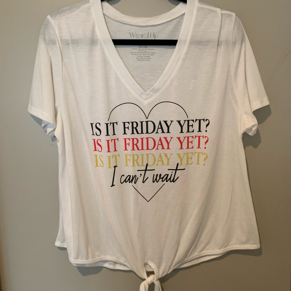 Graphic tie tee